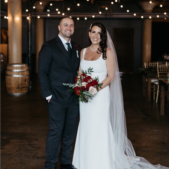 Meet your Posher, Alexandra - Picture 2 of 2